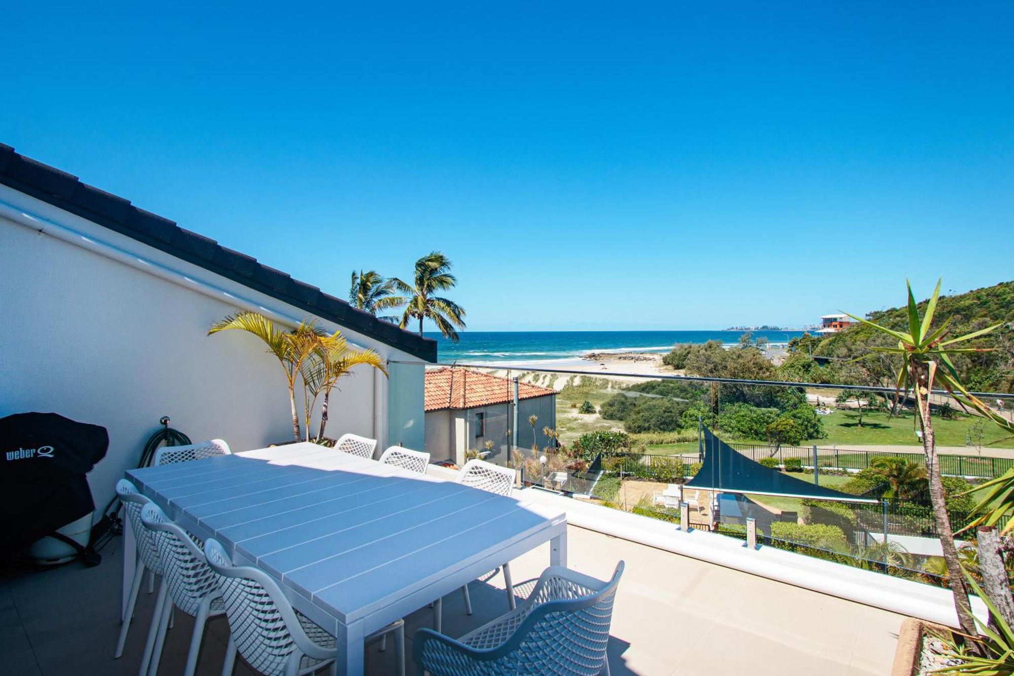 Sandcastles On Currumbin Beachfront, Gold Coast Bagian luar foto