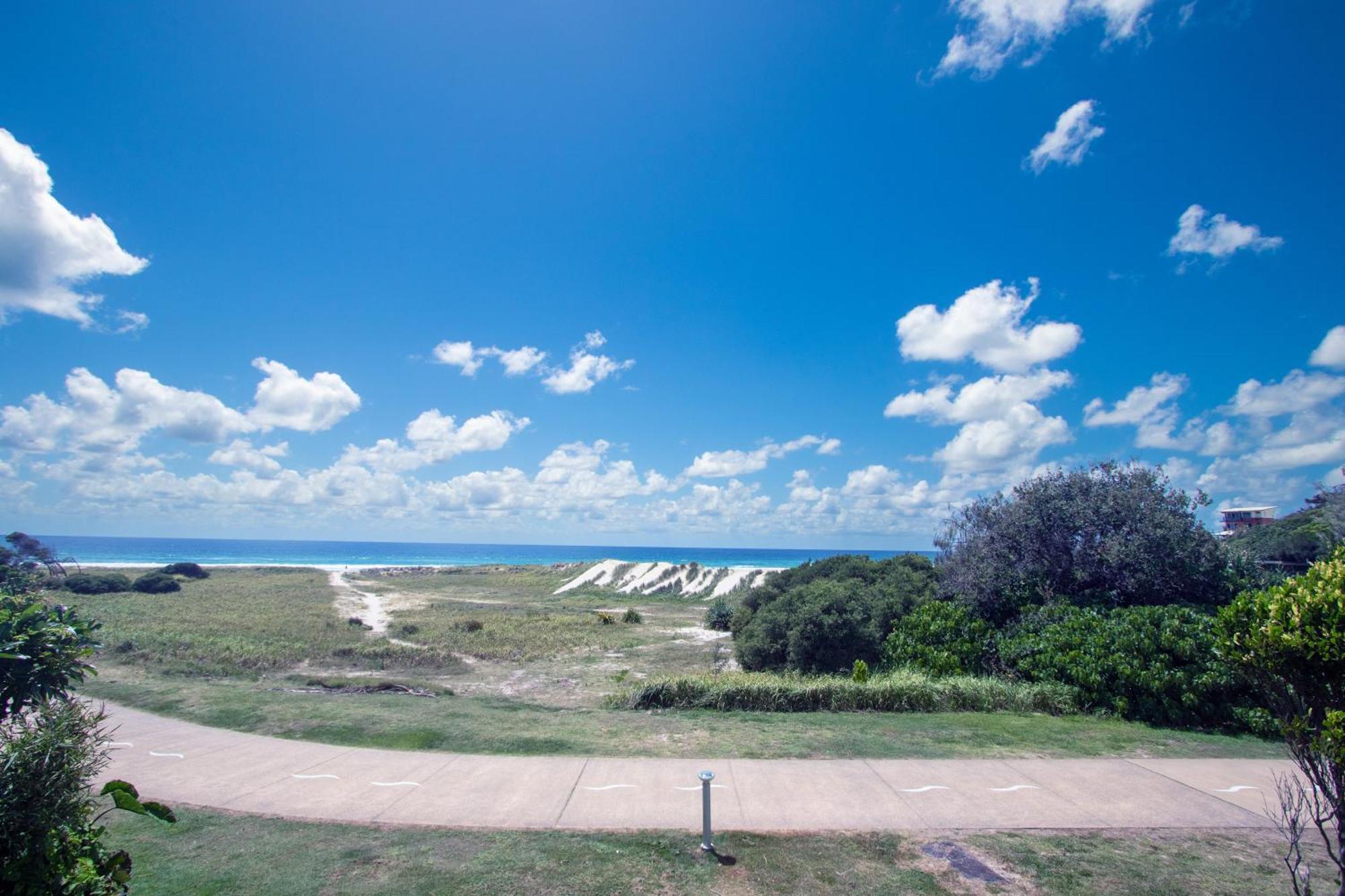 Sandcastles On Currumbin Beachfront, Gold Coast Bagian luar foto